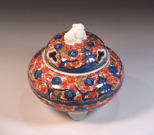1068  有田焼・伊万里焼の陶器高級香炉　桜楼閣絵　陶芸家 藤井錦彩　美品 Amazon.co.jp: 有田焼・伊万里焼の高級香炉陶器｜贈答品｜ギフト｜記念